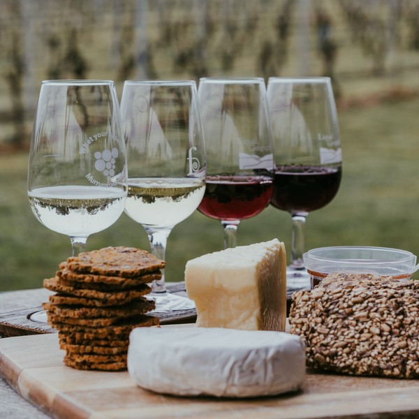 St. George's Day - English Cheese and Wine Matching