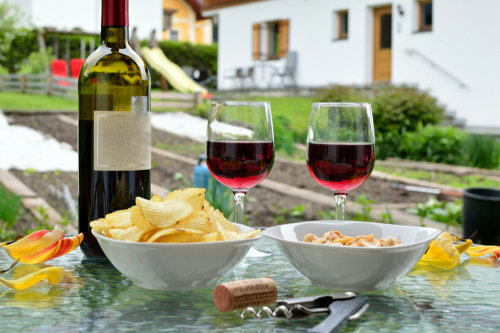 Wine and Crisp Pairing 