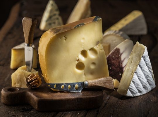 Ultimate Christmas Cheese and Wine pairing